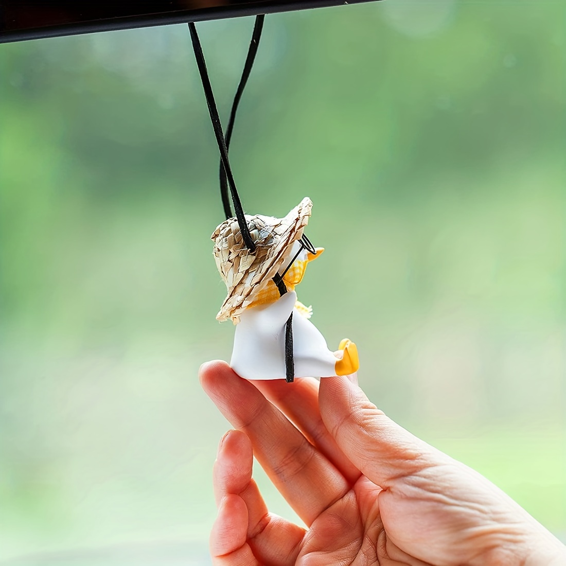 Swinging Duck Rear View Mirror Car Hanging Ornament Cute Car Accessories For Women Car Mirror Hanging Accessories Car Pendant Charm