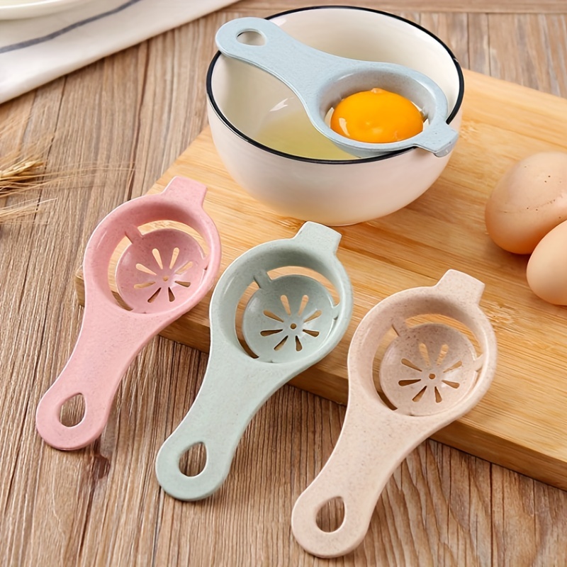 1 Pack Egg Strainer Egg White Separator One Pack Random Color Kitchen Baking Egg Yolk Protein Separator